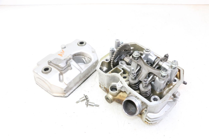 photo de FRONT CYLINDER HEAD HONDA NTV DEAUVILLE 650 (2001 - 2006)