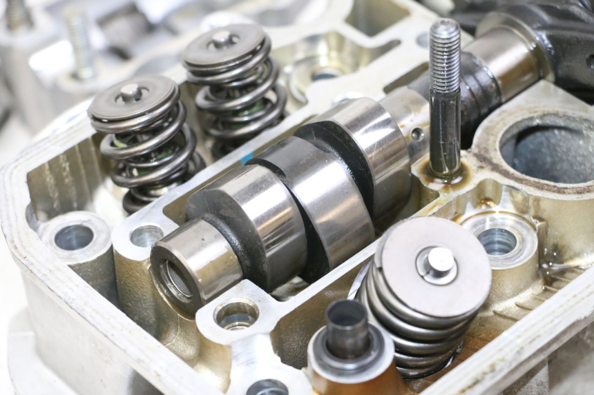 photo de FRONT CYLINDER HEAD HONDA NTV DEAUVILLE 650 (2001 - 2006)