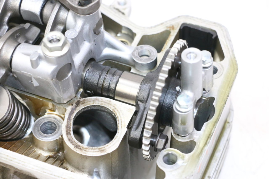 photo de FRONT CYLINDER HEAD HONDA NTV DEAUVILLE 650 (2001 - 2006)