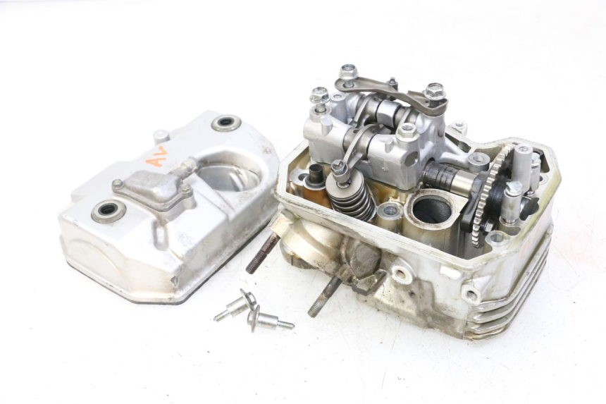 photo de FRONT CYLINDER HEAD HONDA NTV DEAUVILLE 650 (2001 - 2006)