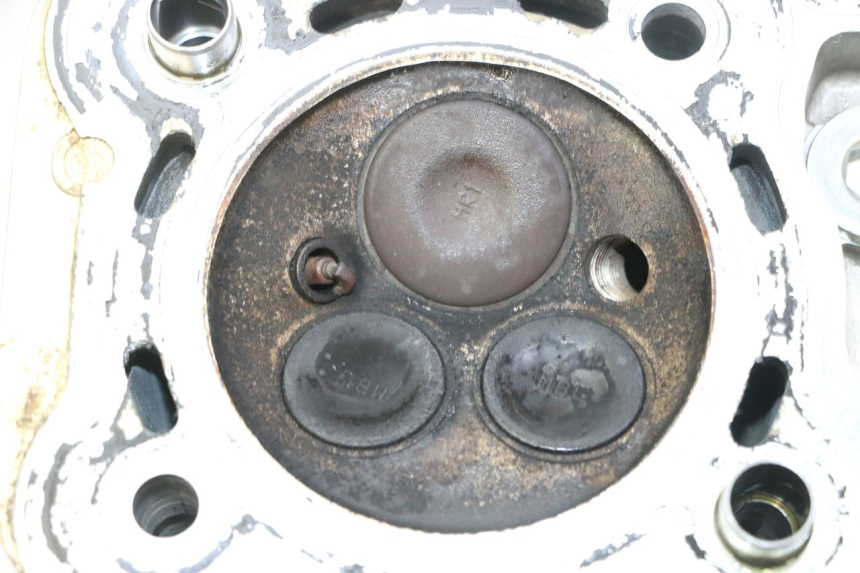photo de FRONT CYLINDER HEAD HONDA NTV DEAUVILLE 650 (2001 - 2006)