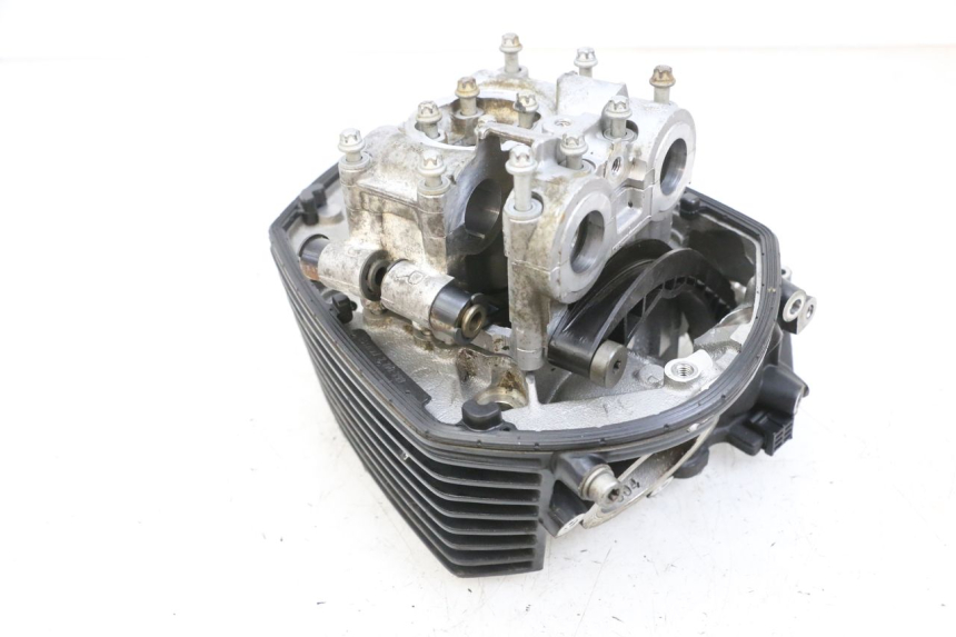 photo de FRONT CYLINDER HEAD BMW R RT ABS 1200 (2010 - 2014) - Focus on structure