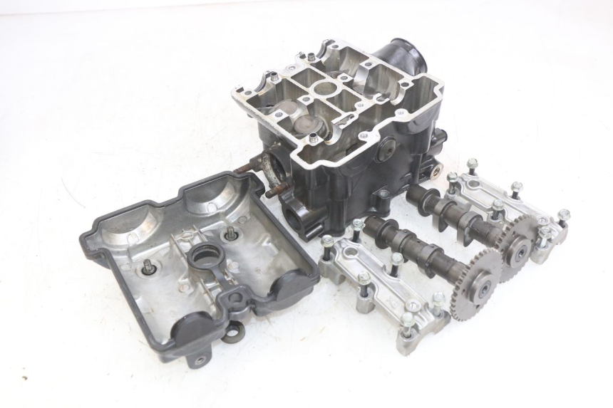 photo de FRONT CYLINDER HEAD SUZUKI SV N 650 (1999 - 2002)