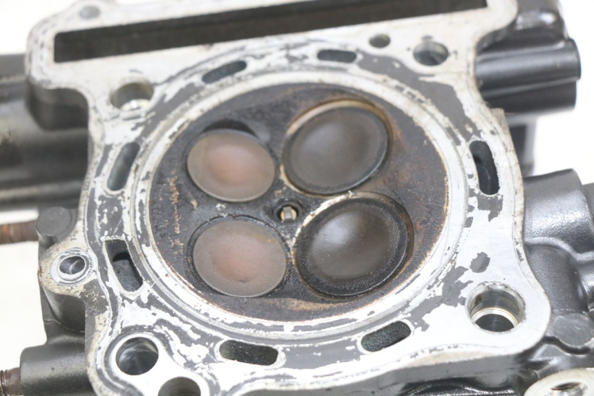 photo de FRONT CYLINDER HEAD SUZUKI SV N 650 (1999 - 2002)