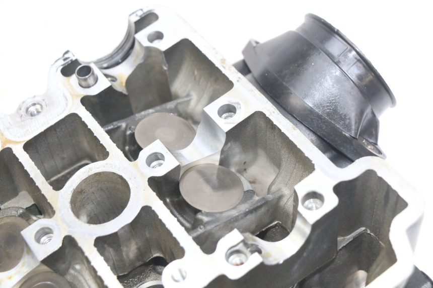 photo de FRONT CYLINDER HEAD SUZUKI SV N 650 (1999 - 2002)