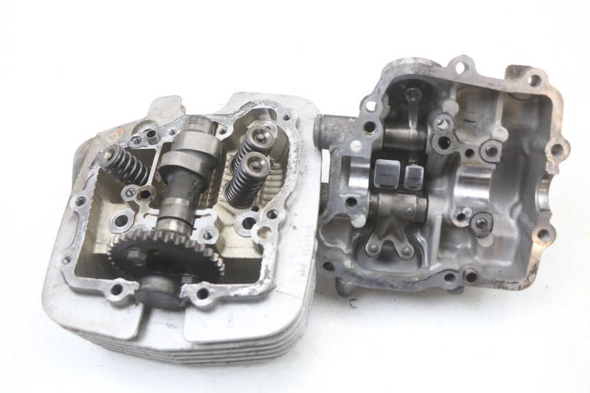 photo de FRONT CYLINDER HEAD SUZUKI VL INTRUDER 125 (2004 - 2007)