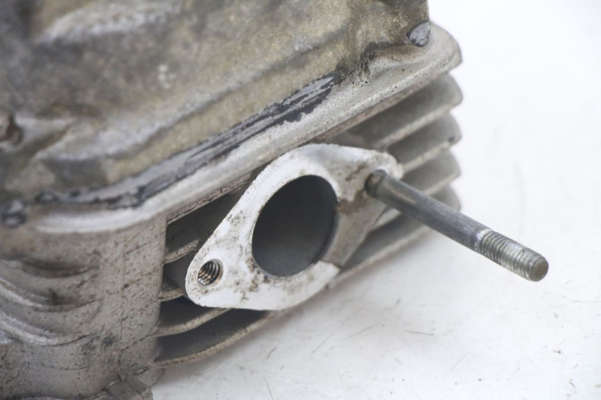 photo de CYLINDER HEAD DAELIM BESBI 125 (2007 - 2008)