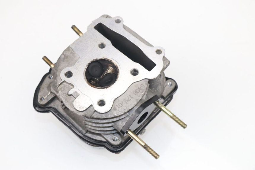 photo de CYLINDER HEAD BHM REVENGER 50 (2009 - 2015)