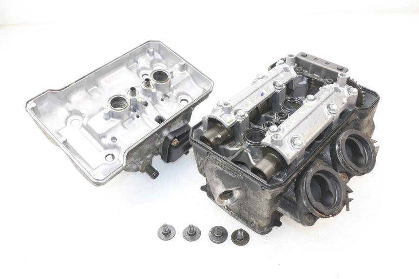photo de CYLINDER HEAD SUZUKI BURGMAN 650 (2002 - 2004)