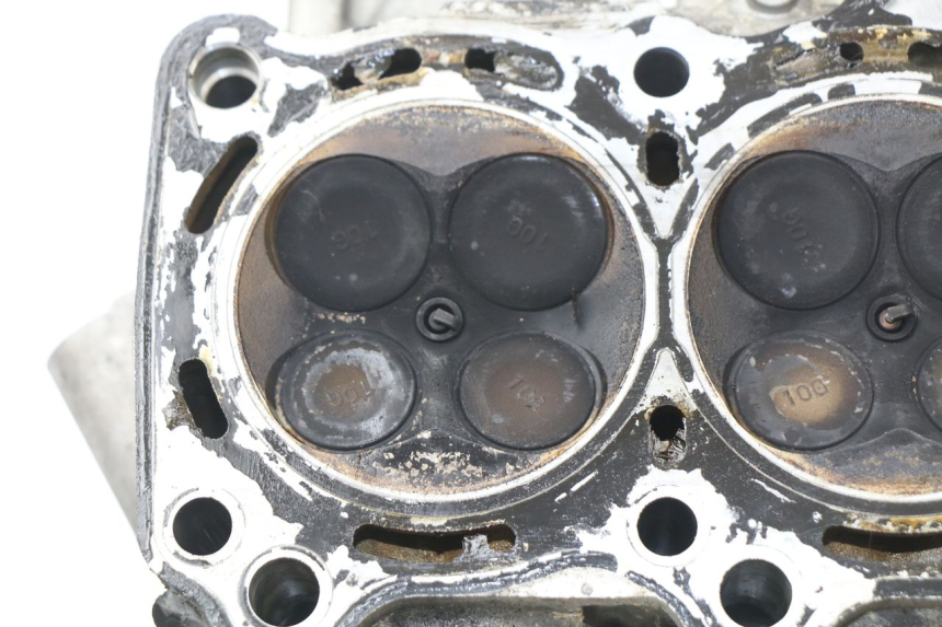 photo de CYLINDER HEAD SUZUKI BURGMAN 650 (2002 - 2004)