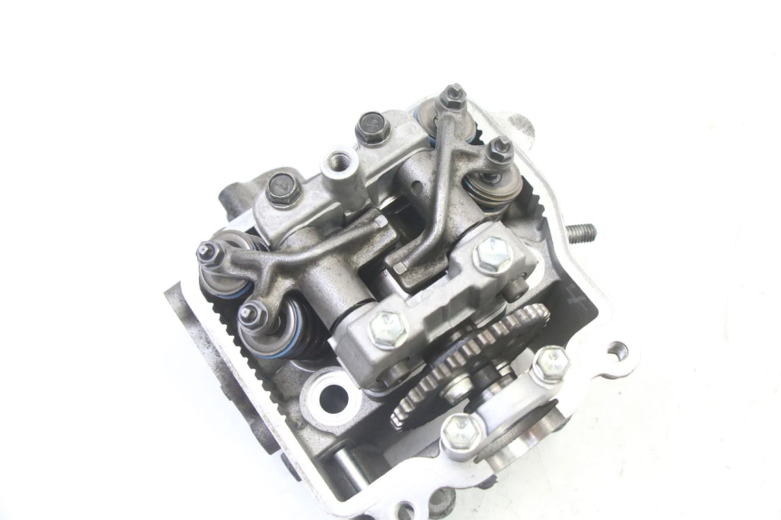 photo de CYLINDER HEAD SUZUKI BURGMAN 125 (2007 - 2014)