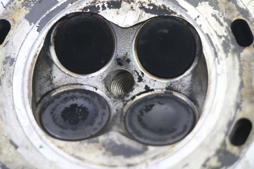photo de CYLINDER HEAD SUZUKI BURGMAN 125 (2007 - 2014)