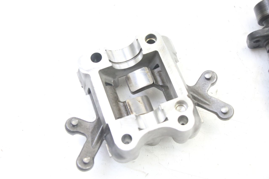 photo de CYLINDER HEAD SUZUKI BURGMAN 125 (2007 - 2014)