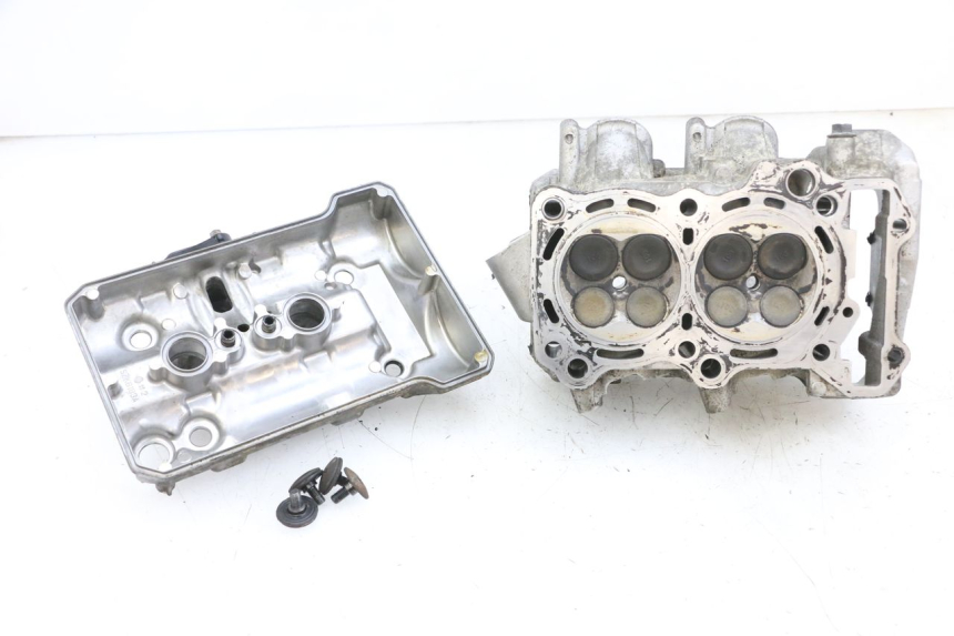 photo de CYLINDER HEAD SUZUKI BURGMAN 650 (2013 - 2020)