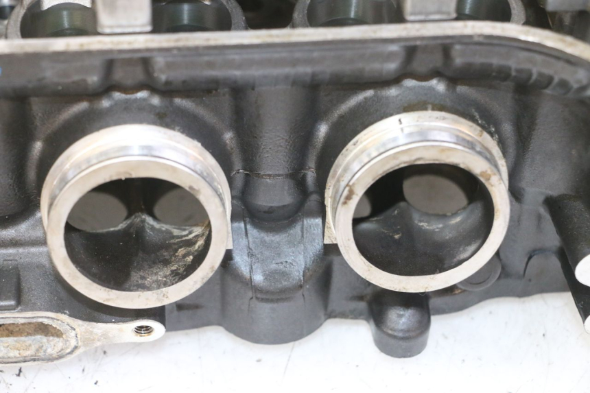 photo de CYLINDER HEAD HONDA CB R 1000 (2018 - 2023)