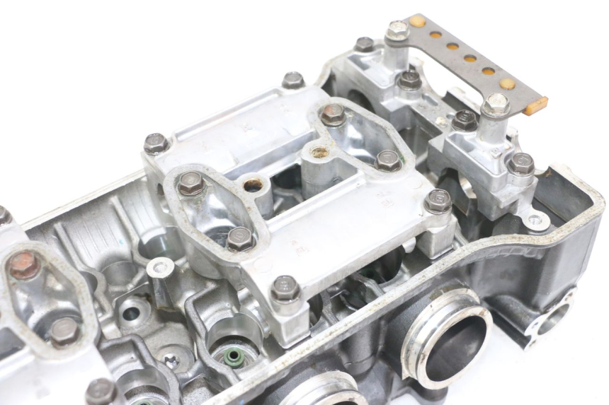 photo de CYLINDER HEAD HONDA CB R 1000 (2018 - 2023)