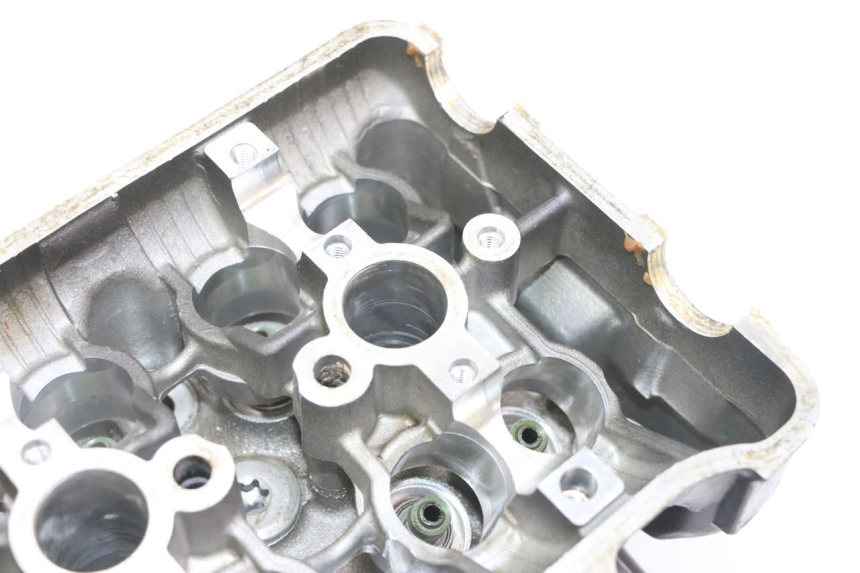 photo de CYLINDER HEAD HONDA CB R 1000 (2018 - 2023)