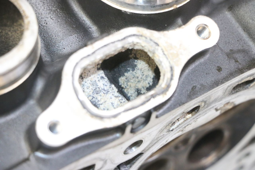 photo de CYLINDER HEAD HONDA CB R 1000 (2018 - 2023)