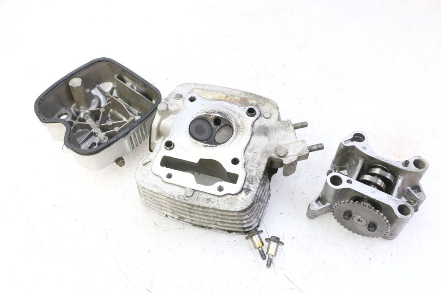 photo de CYLINDER HEAD HONDA CBF 125 (2009 - 2015)
