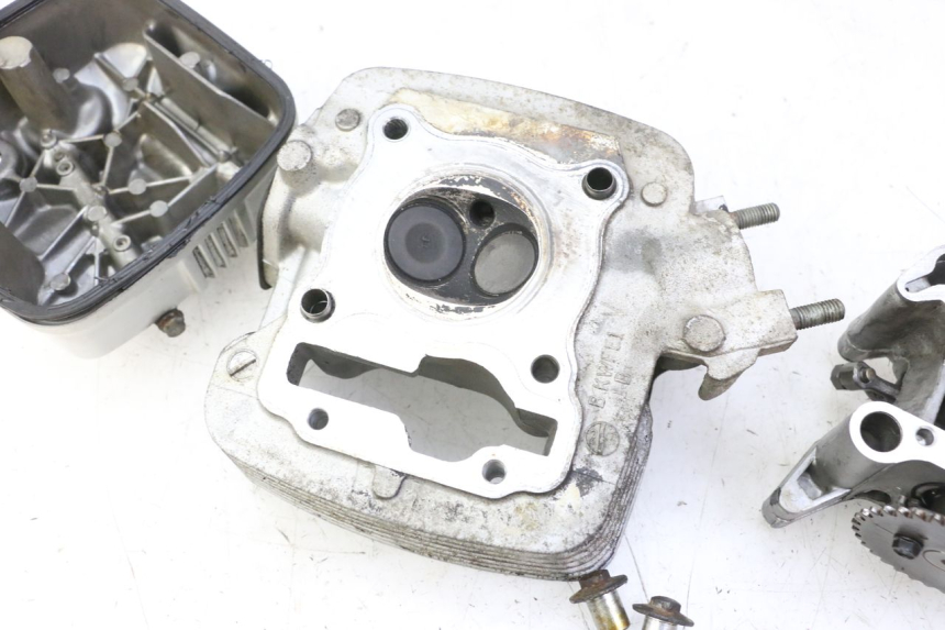 photo de CYLINDER HEAD HONDA CBF 125 (2009 - 2015)