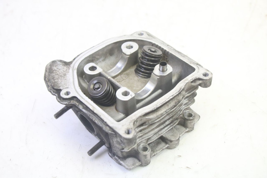 photo de CYLINDER HEAD LONGJIA DIGITA 4T 50 (2019 - 2022) - Additional view of the item