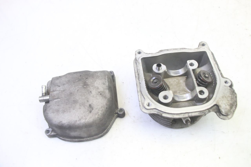 photo de CYLINDER HEAD LONGJIA DIGITA 4T 50 (2019 - 2022) - Fixing points details