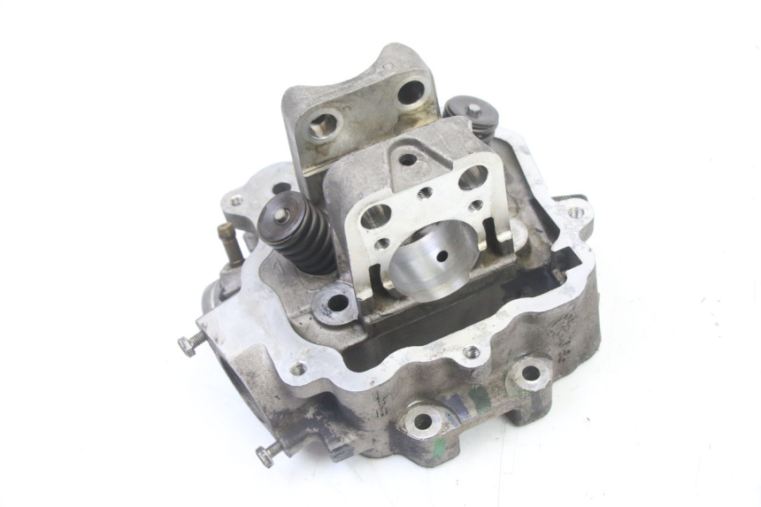 photo de CYLINDER HEAD PEUGEOT ELYSEO 125 (1999 - 2004)