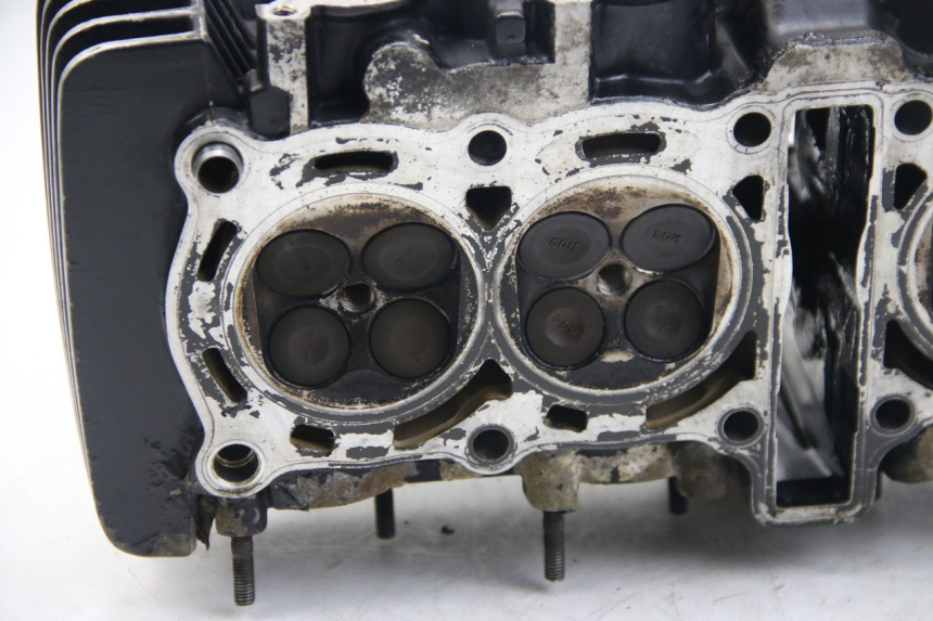photo de CYLINDER HEAD YAMAHA FZS FAZER 600 (2001 - 2003)