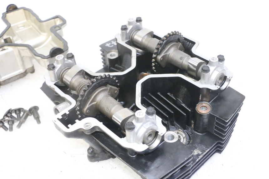 photo de CYLINDER HEAD SUZUKI GS GSE 500 (2001 - 2003)