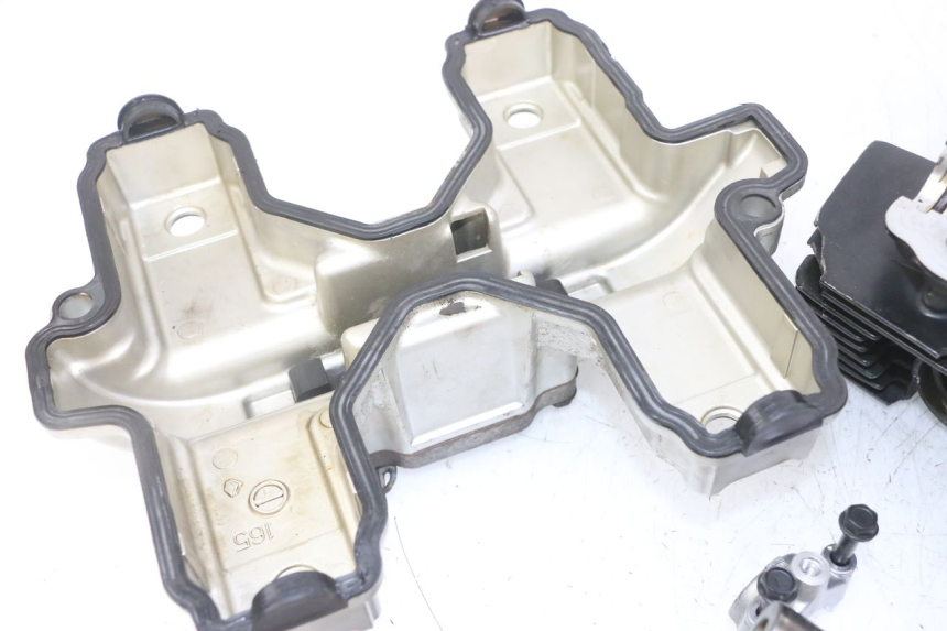 photo de CYLINDER HEAD SUZUKI GS GSE 500 (2001 - 2003)