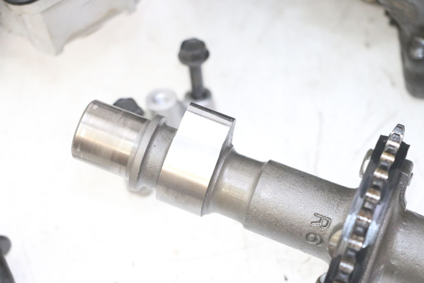 photo de CYLINDER HEAD SUZUKI GS GSE 500 (2001 - 2003)