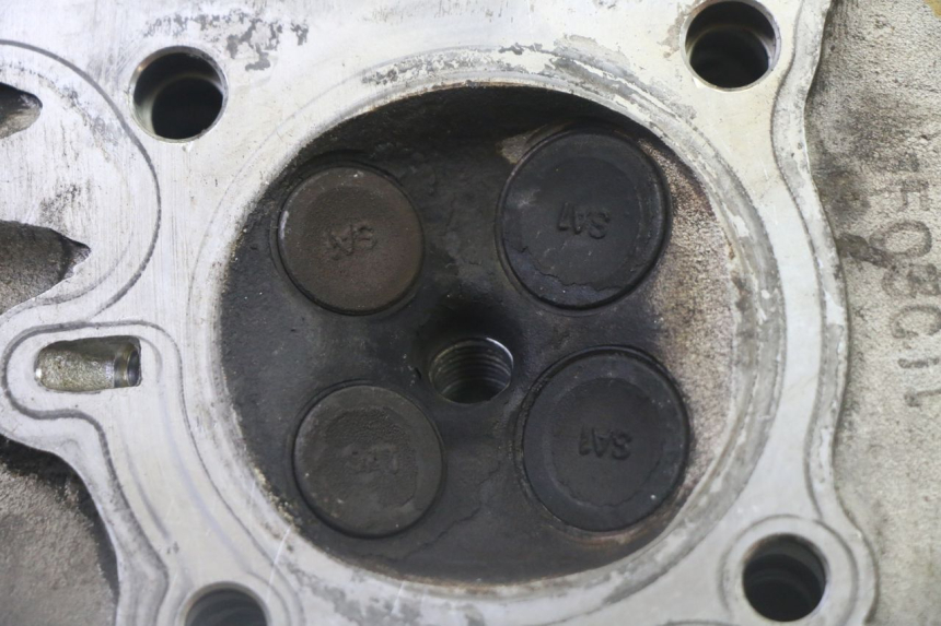 photo de CYLINDER HEAD DAELIM HISTORY 125 (2001 - 2002)