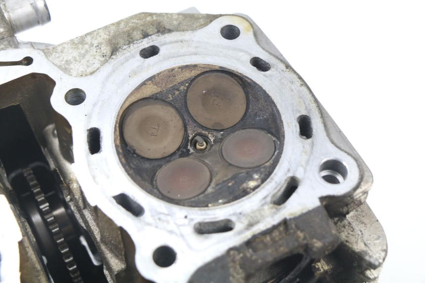 photo de CYLINDER HEAD HONDA CBF 500 (2004 - 2007)