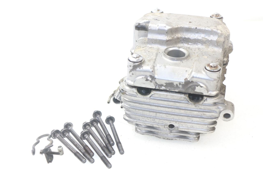 photo de CYLINDER HEAD HONDA CBF 500 (2004 - 2007)