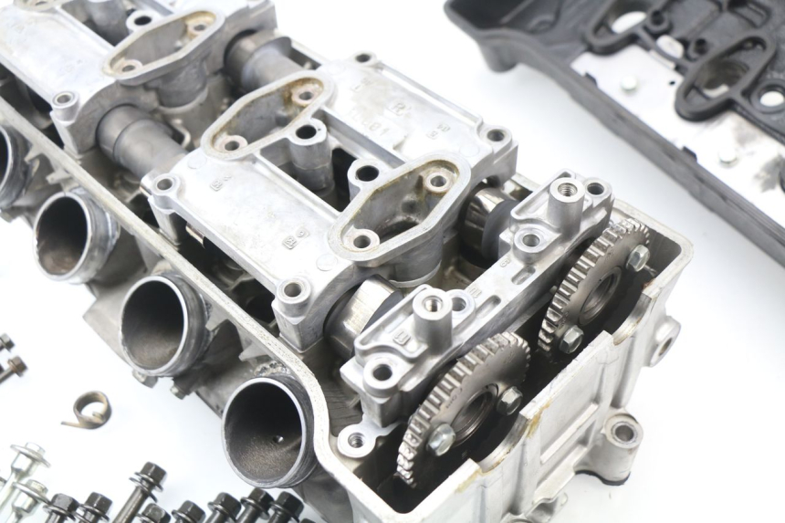 photo de CYLINDER HEAD HONDA CBR 929 RR FIREBLADE 900 (2000 - 2001)
