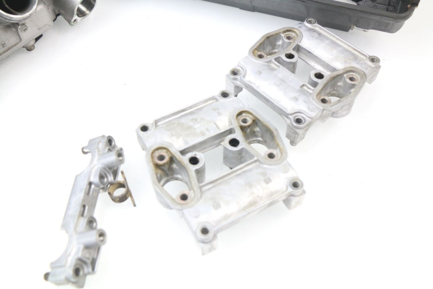photo de CYLINDER HEAD HONDA CBR 929 RR FIREBLADE 900 (2000 - 2001)