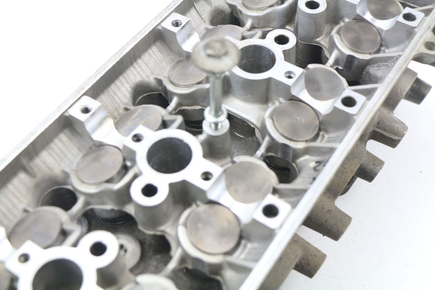 photo de CYLINDER HEAD HONDA CBR 929 RR FIREBLADE 900 (2000 - 2001)