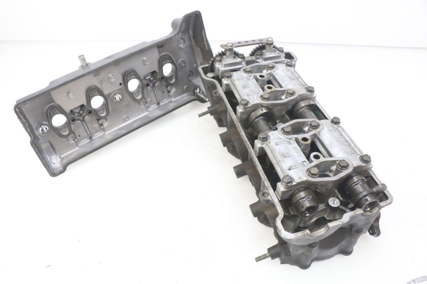 photo de CYLINDER HEAD HONDA CBRF CBR-F PC41 600 (2011 - 2013)