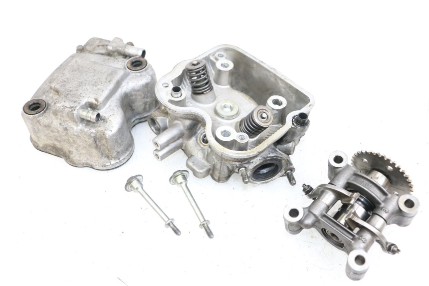 photo de Cylinder head HONDA FES S-WING SWING ABS 125 (2007 - 2015)