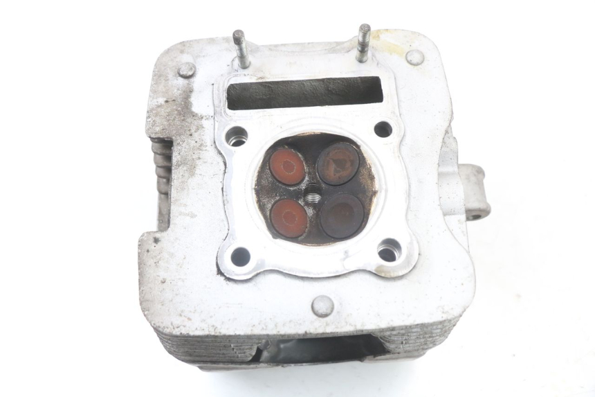 photo de CYLINDER HEAD HYOSUNG GF 125 (2001 - 2005)