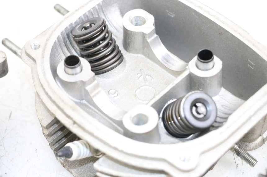 photo de CYLINDER HEAD JONWAY AZTRAL 125 (2008 - 2017)