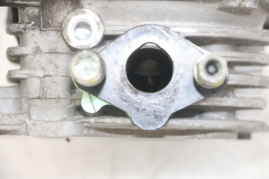 photo de CYLINDER HEAD PEUGEOT KISBEE 4T 50 (2018 - 2022)