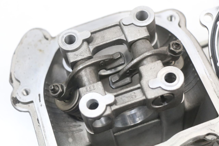 photo de CYLINDER HEAD KYMCO AGILITY 4T 50 (2018 - 2022)