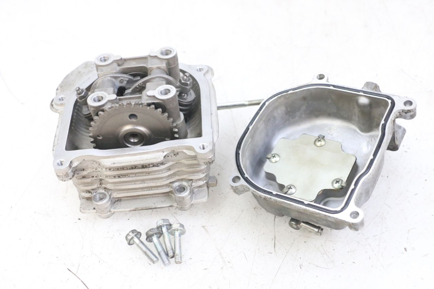 photo de CYLINDER HEAD KYMCO AGILITY 4T 50 (2018 - 2022)