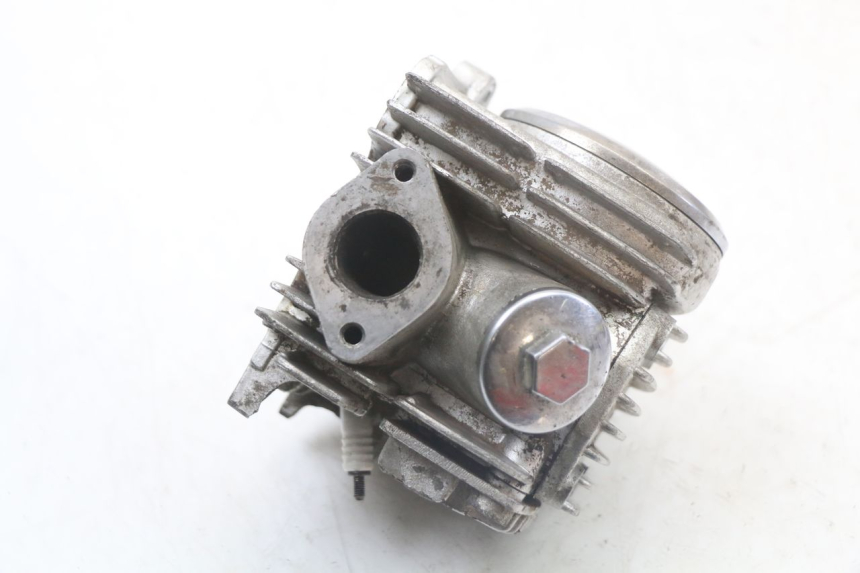 photo de CYLINDER HEAD LONCIN DIRT BIKE 125