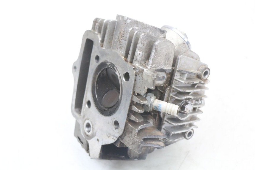 photo de CYLINDER HEAD LONCIN DIRT BIKE 125