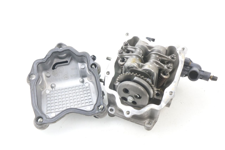 photo de CYLINDER HEAD PIAGGIO MP3 LT 300 (2010 - 2016)