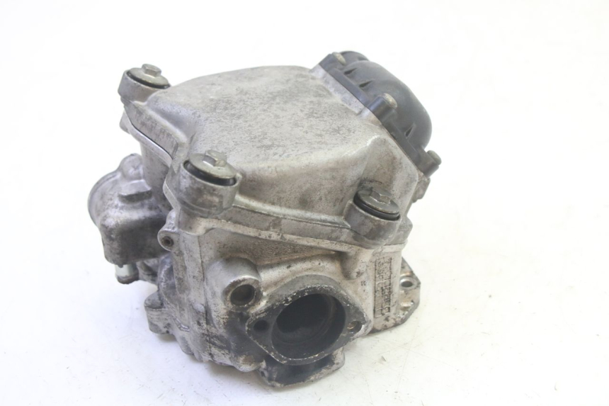 photo de CYLINDER HEAD PIAGGIO MP3 RL 250 (2007 - 2010) - Fixing points details