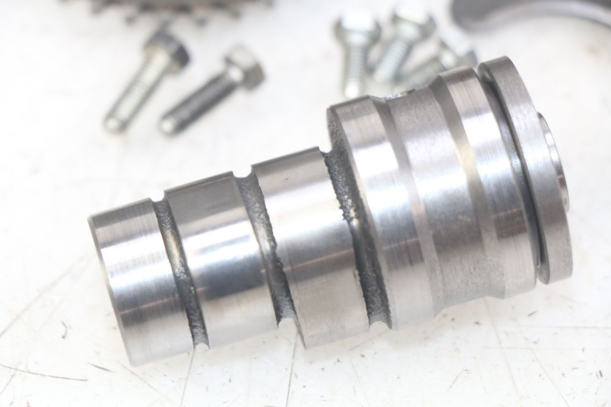 photo de CYLINDER HEAD PEUGEOT ELYSEO 125 (1999 - 2004)
