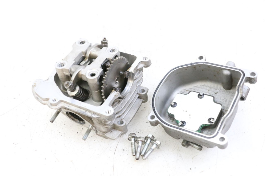 photo de CYLINDER HEAD PEUGEOT KISBEE 4T 50 (2018 - 2022)